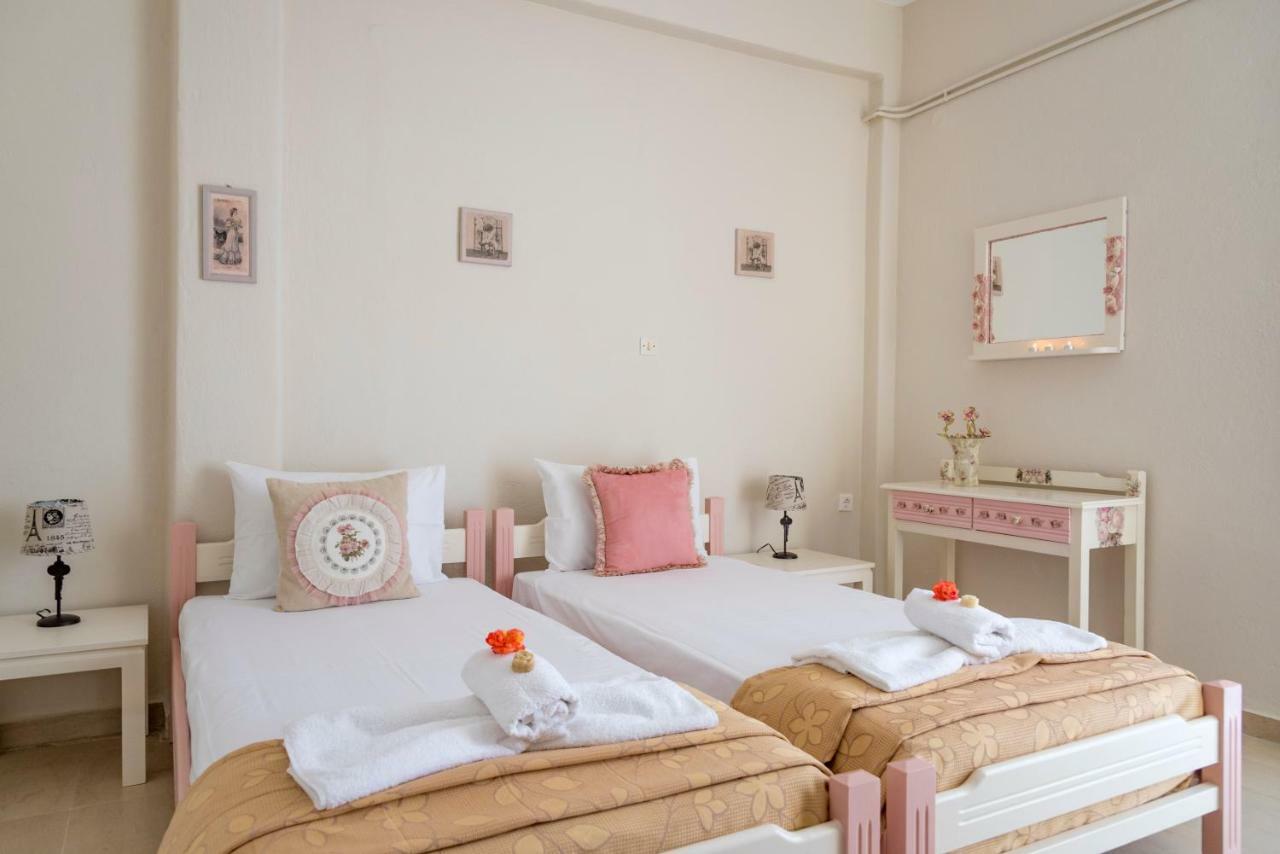 Seaside Home 罗希姆诺 外观 照片