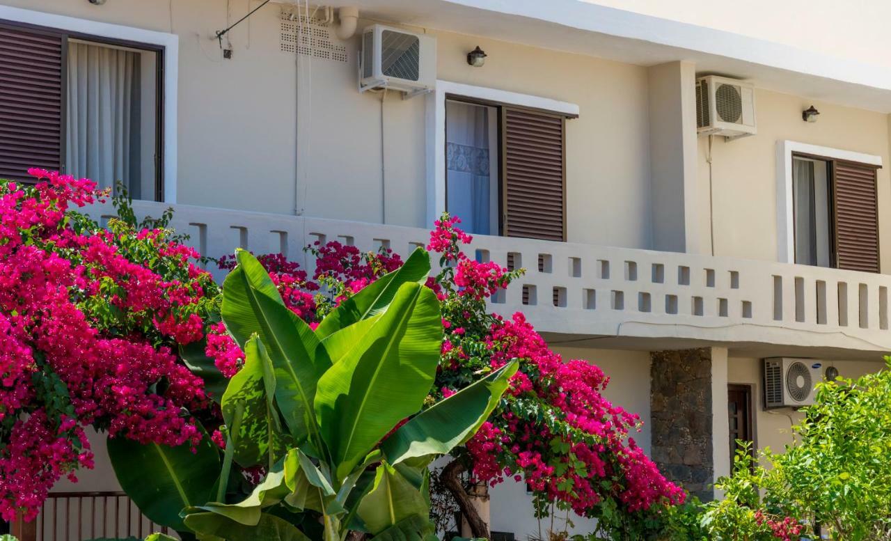 Seaside Home 罗希姆诺 外观 照片